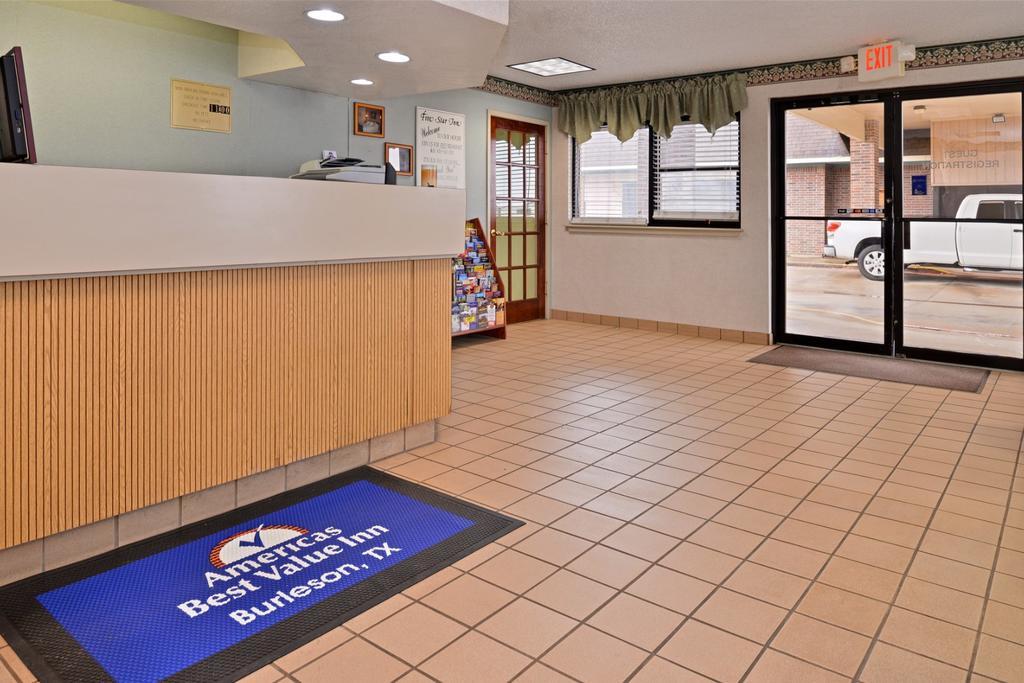 Five Star Inn Burleson Bagian luar foto